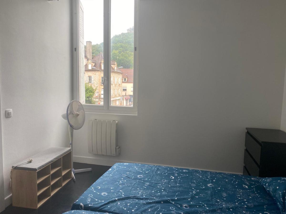 Ravissant Duplex Meuble Tout Confort Hyper Centre St Cere 4 Pers Lit Bb Wifi Gratuit Saint-Cere Exterior photo